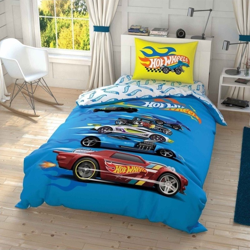 Taç Hot Wheels Speed Lisanslı Nevresim Takımı Lastikli 160 Cm X 220 Cm Taç Hot Wheels Speed Lisanslı Nevresim Takımı Lastikli 160 Cm X 220 Cm